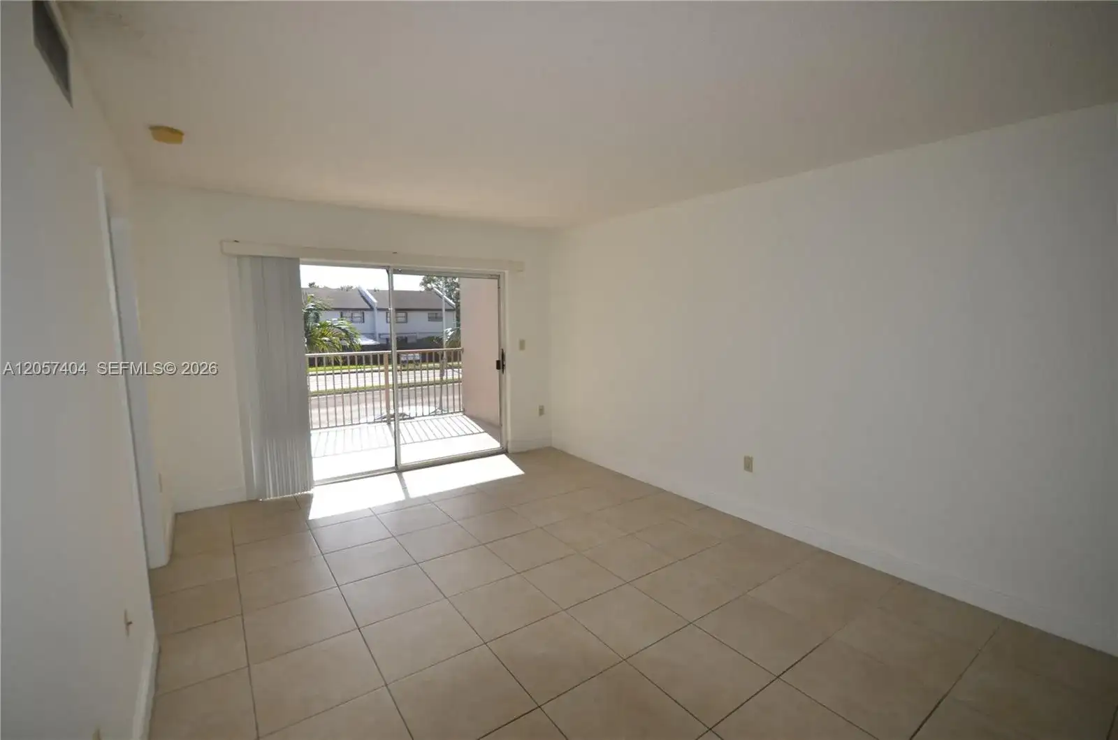 15201 SW 80th St # 207, Miami FL 33193 photo 4