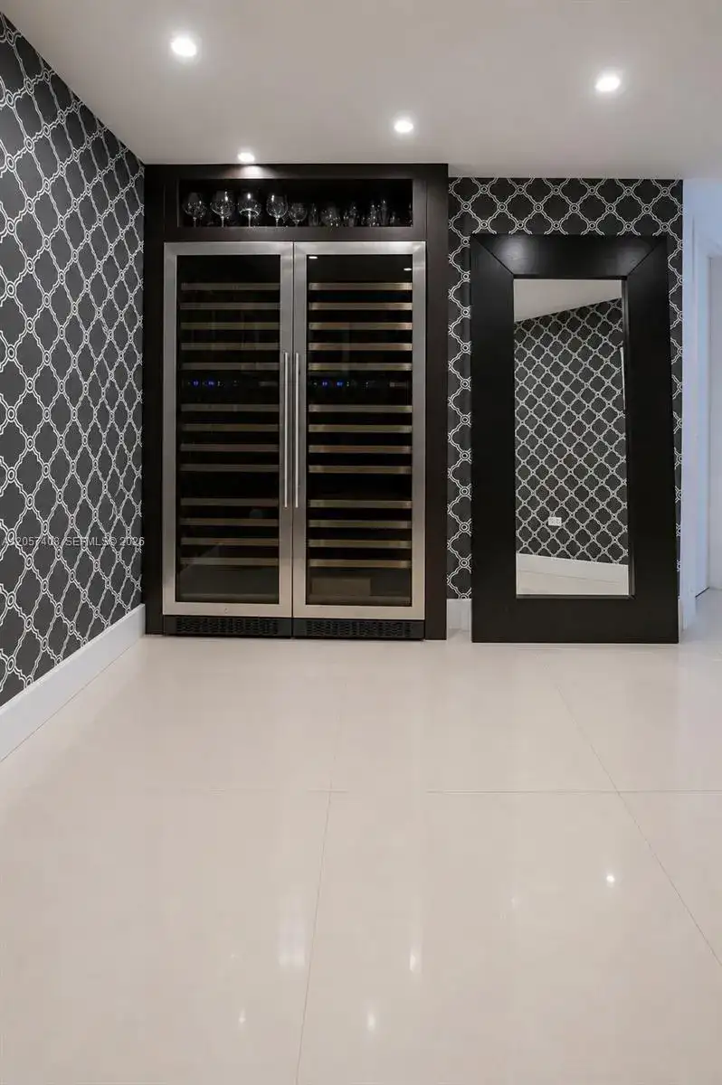 825 Brickell Bay Dr # 1151, Miami FL 33131 photo 4