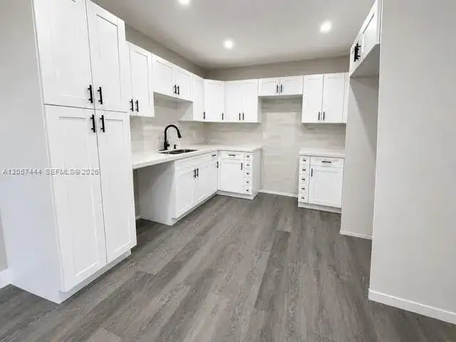2288 W 4th Ct, Hialeah FL 33010 photo 3