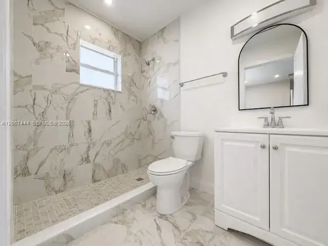 2288 W 4th Ct, Hialeah FL 33010 photo 5