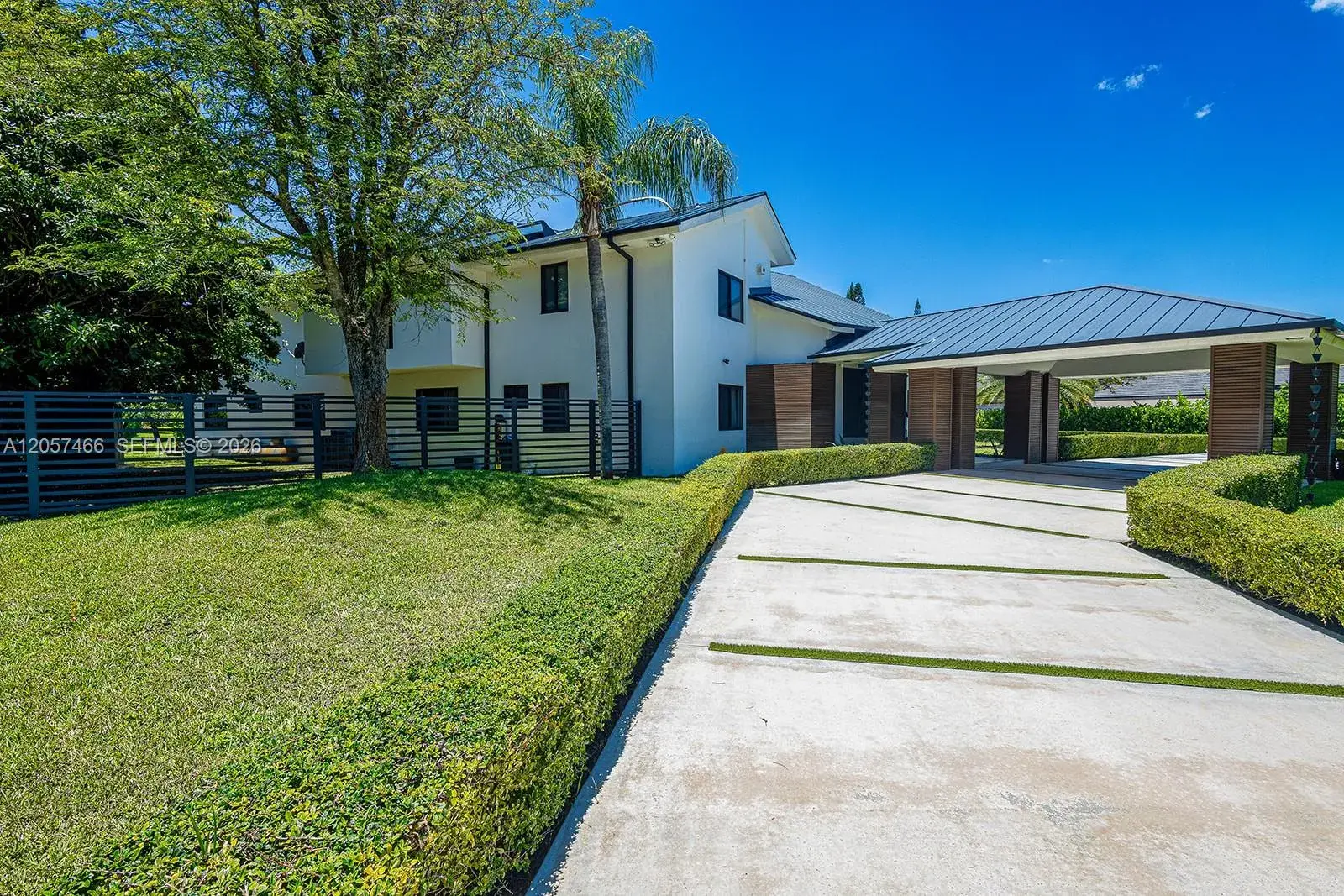 10506 SW 89 Place # 0, Miami FL 33176