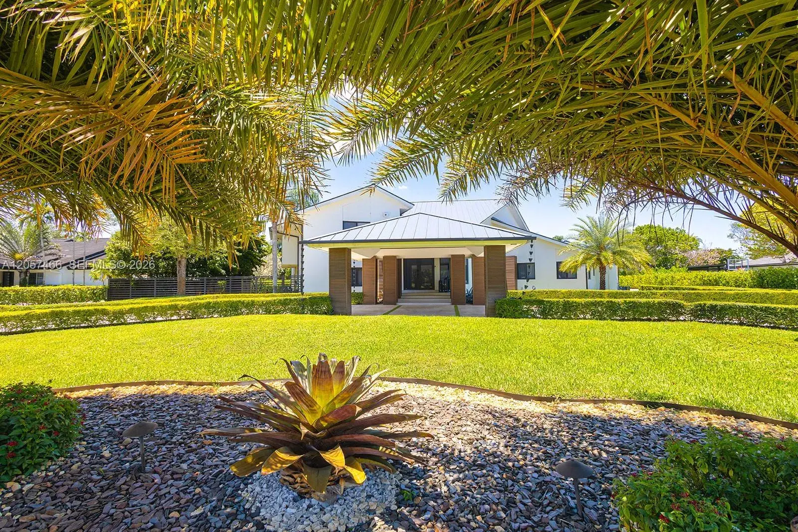 10506 SW 89 Place # 0, Miami FL 33176