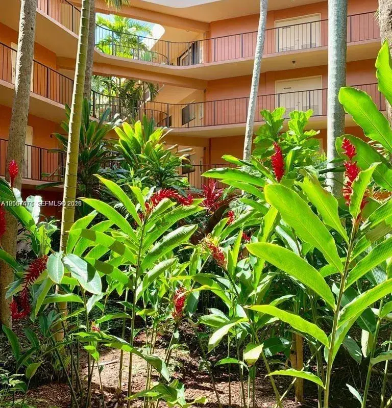 8520 SW 133rd Ave Rd # 213, Miami FL 33183