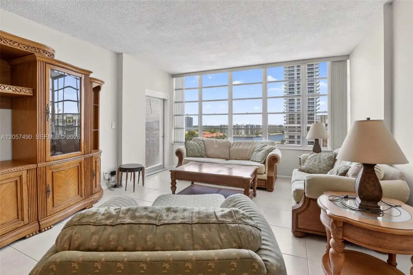 1817 S Ocean Dr # 19, Hallandale Beach FL 33009 photo 2