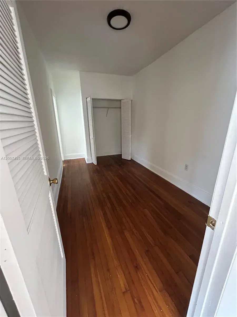 529 NE 66th St # 7, Miami FL 33138