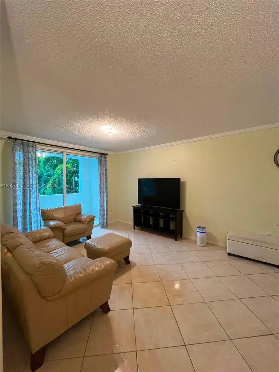17145 N Bay Rd # 4301, Sunny Isles Beach FL 33160 photo 2