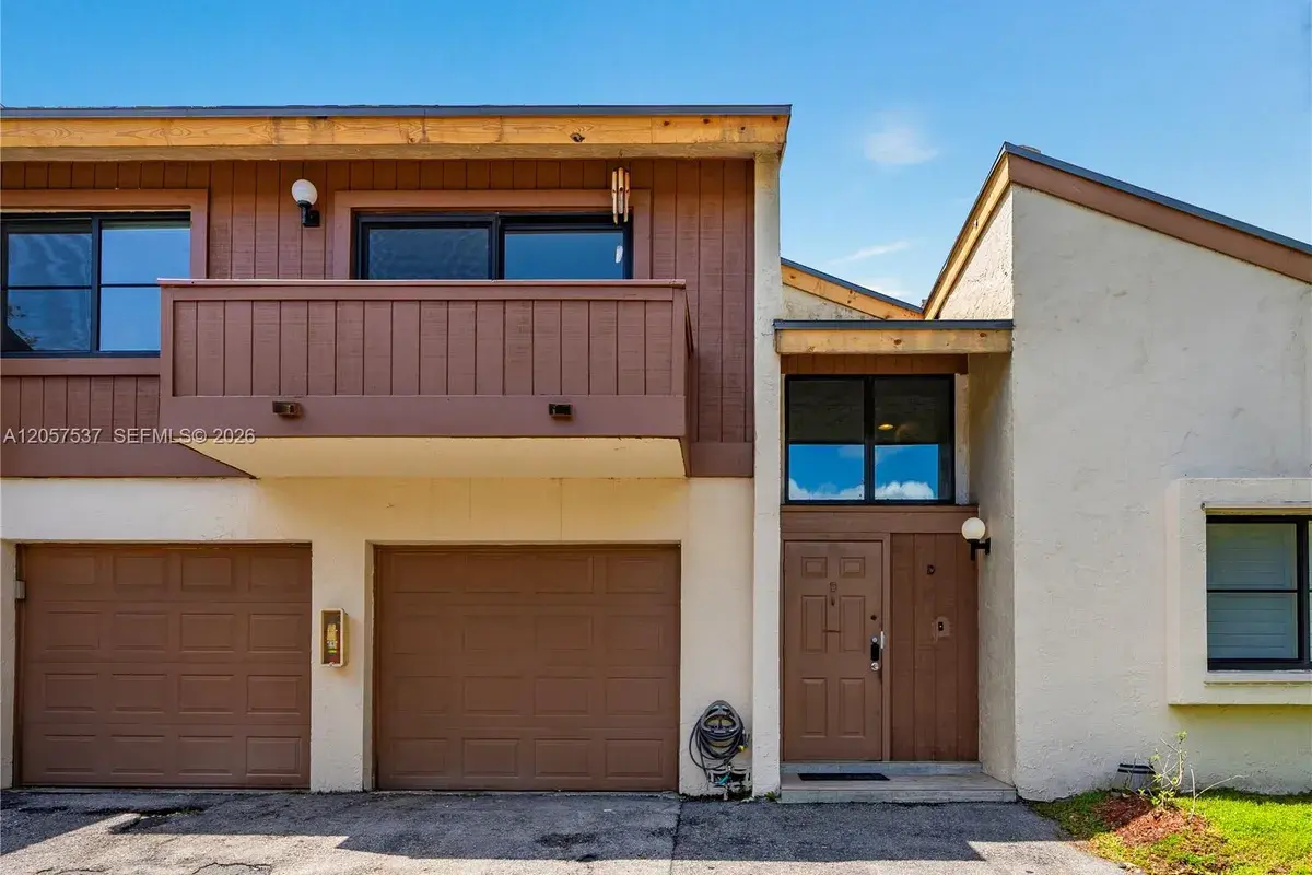 11549 SW 109th Rd # 27D, Miami FL 33176