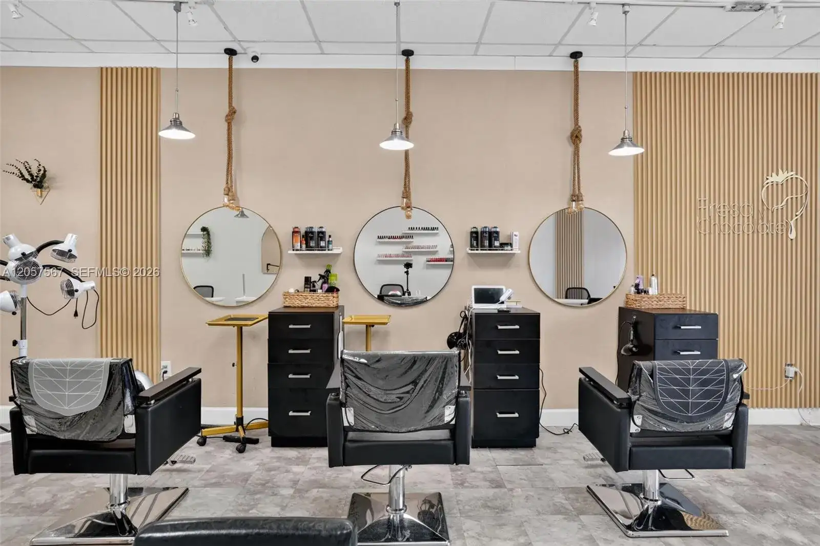 Full Service Salon for Sale in Miami, Miami FL 33173 photo 4