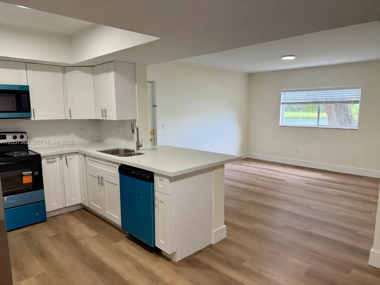 3690 N 56th Ave # 906, Hollywood FL 33021 photo 3