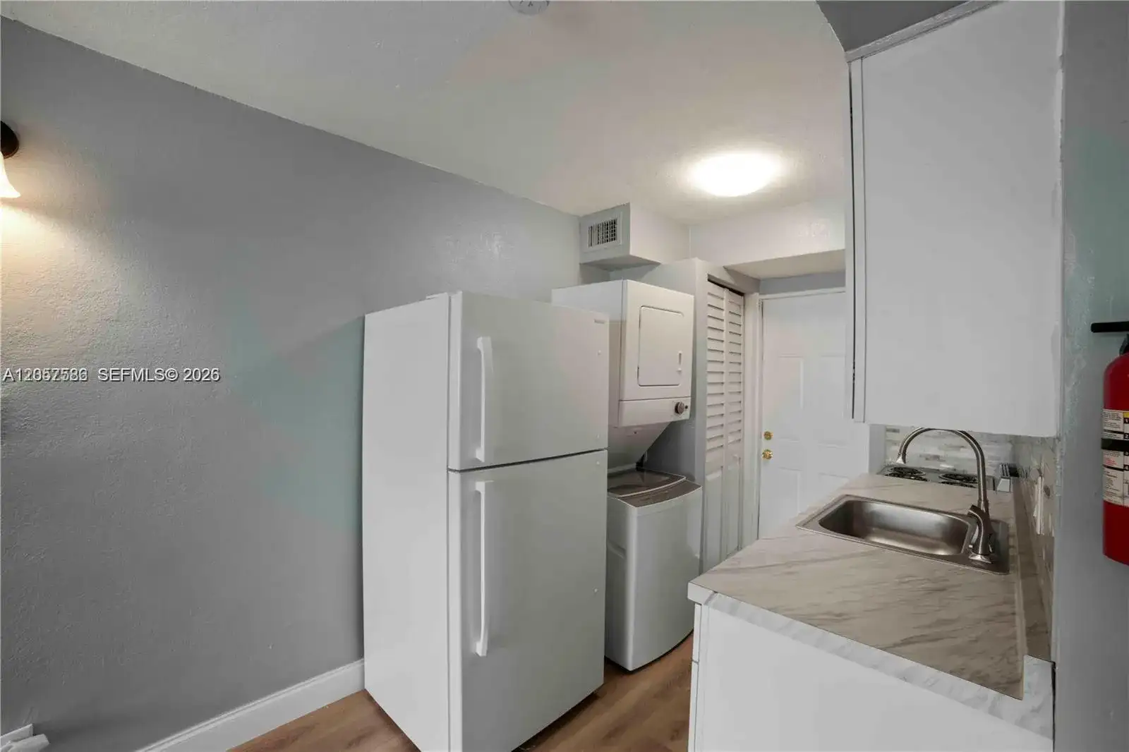 817 NW 12th Ave # 1, Fort Lauderdale FL 33311 photo 5