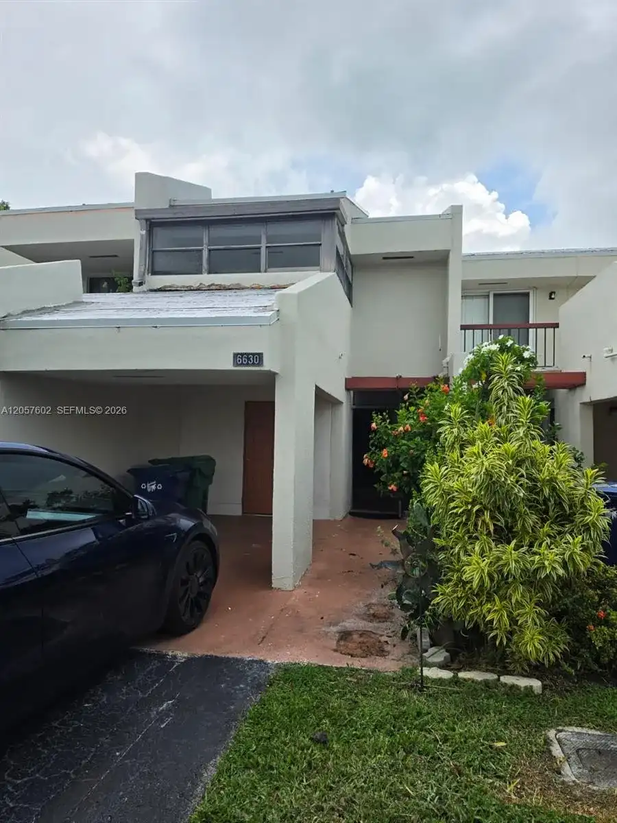 6630 Racquet Club Dr # 163, Lauderhill FL 33319
