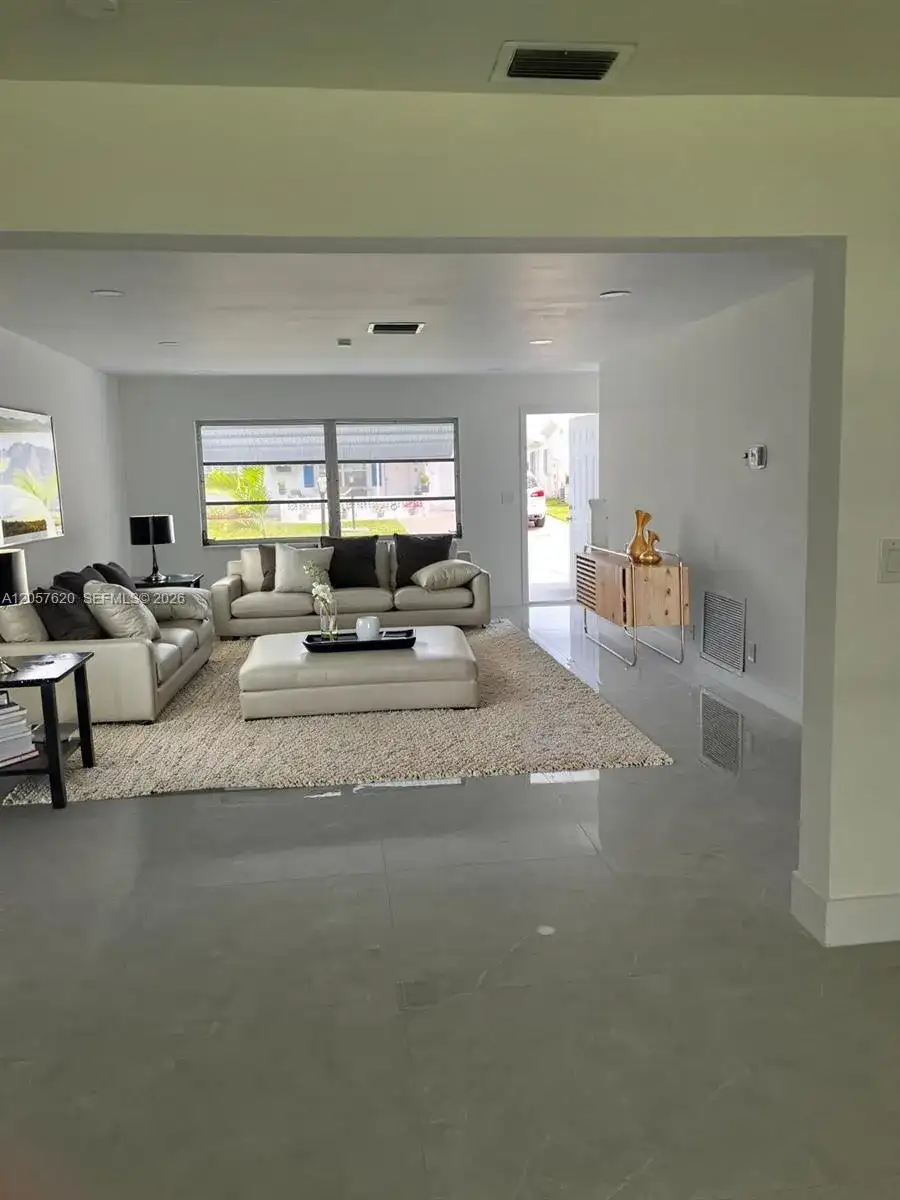 1832 SW 17th St, Boynton Beach FL 33426 photo 4