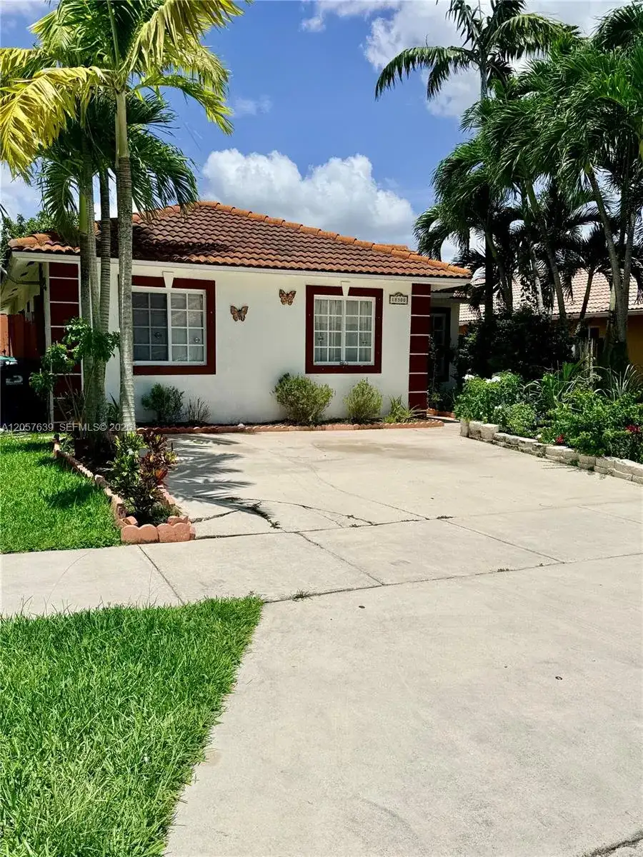 18300 SW 143rd Ct, Miami FL 33177 photo 4