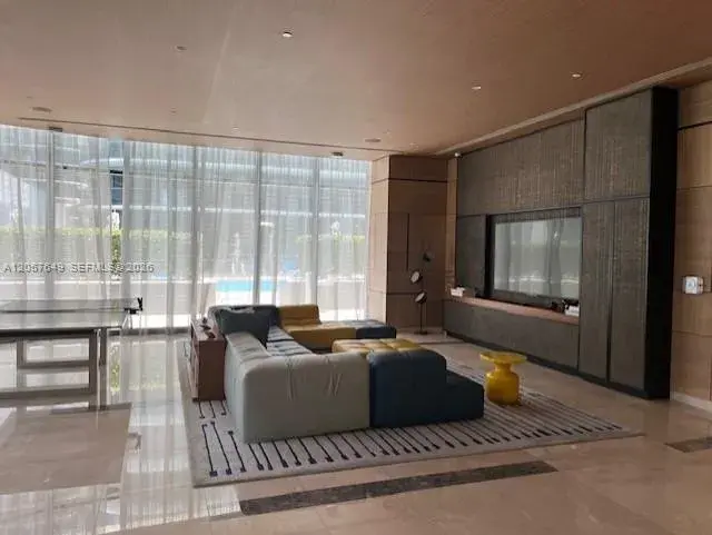 1 bedroom 1 bath Residential for sale at 55 SW 9th St # 4209, Miami FL 33130