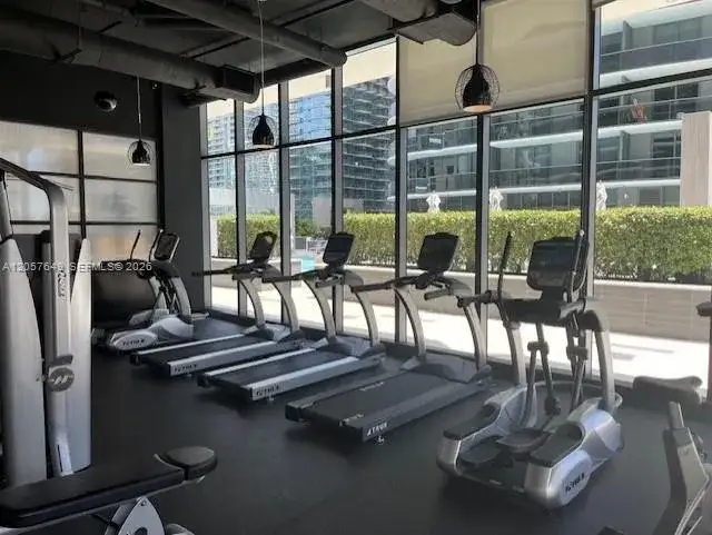 55 SW 9th St # 4209, Miami FL 33130 photo 3