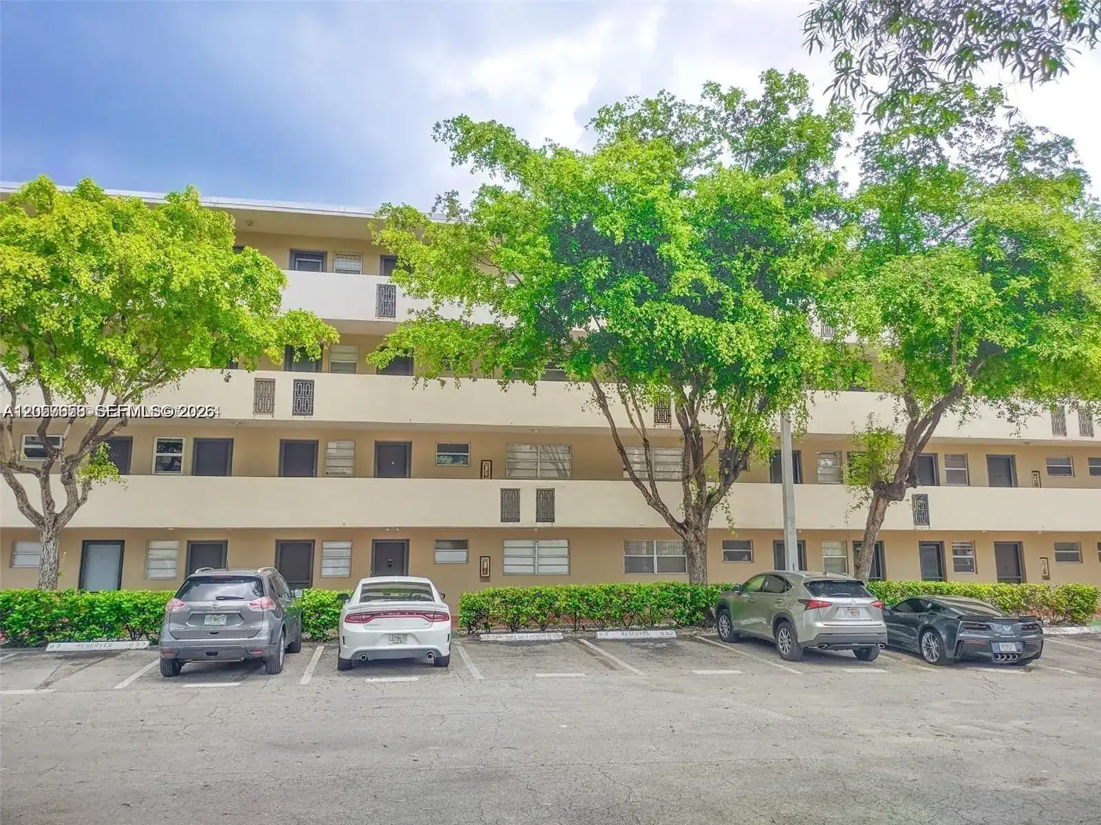 1710 NE 191st St # 3, Miami FL 33179 photo 2