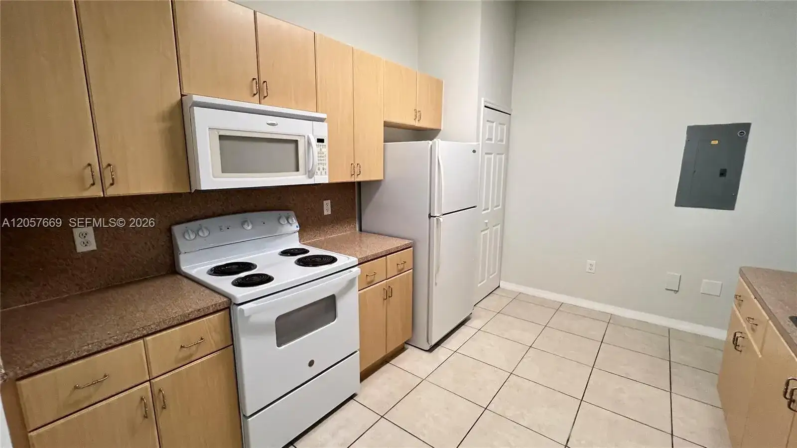22841 SW 88 PL # 301, Cutler Bay FL 33190 photo 4