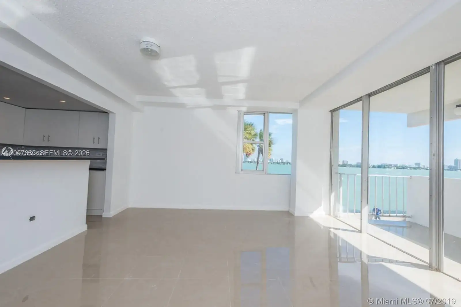 7545 E Treasure Dr # 2H, North Bay Village FL 33141