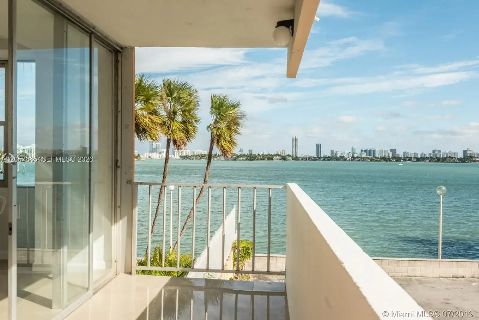 7545 E Treasure Dr # 2H, North Bay Village FL 33141 photo 4