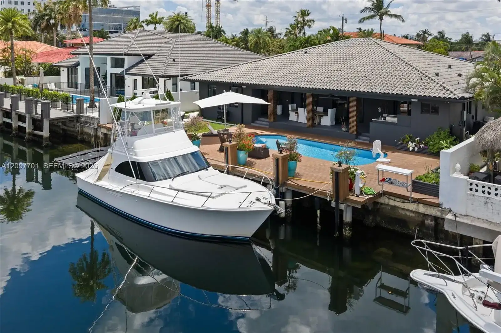 16431 NE 34th Ave, North Miami Beach FL 33160