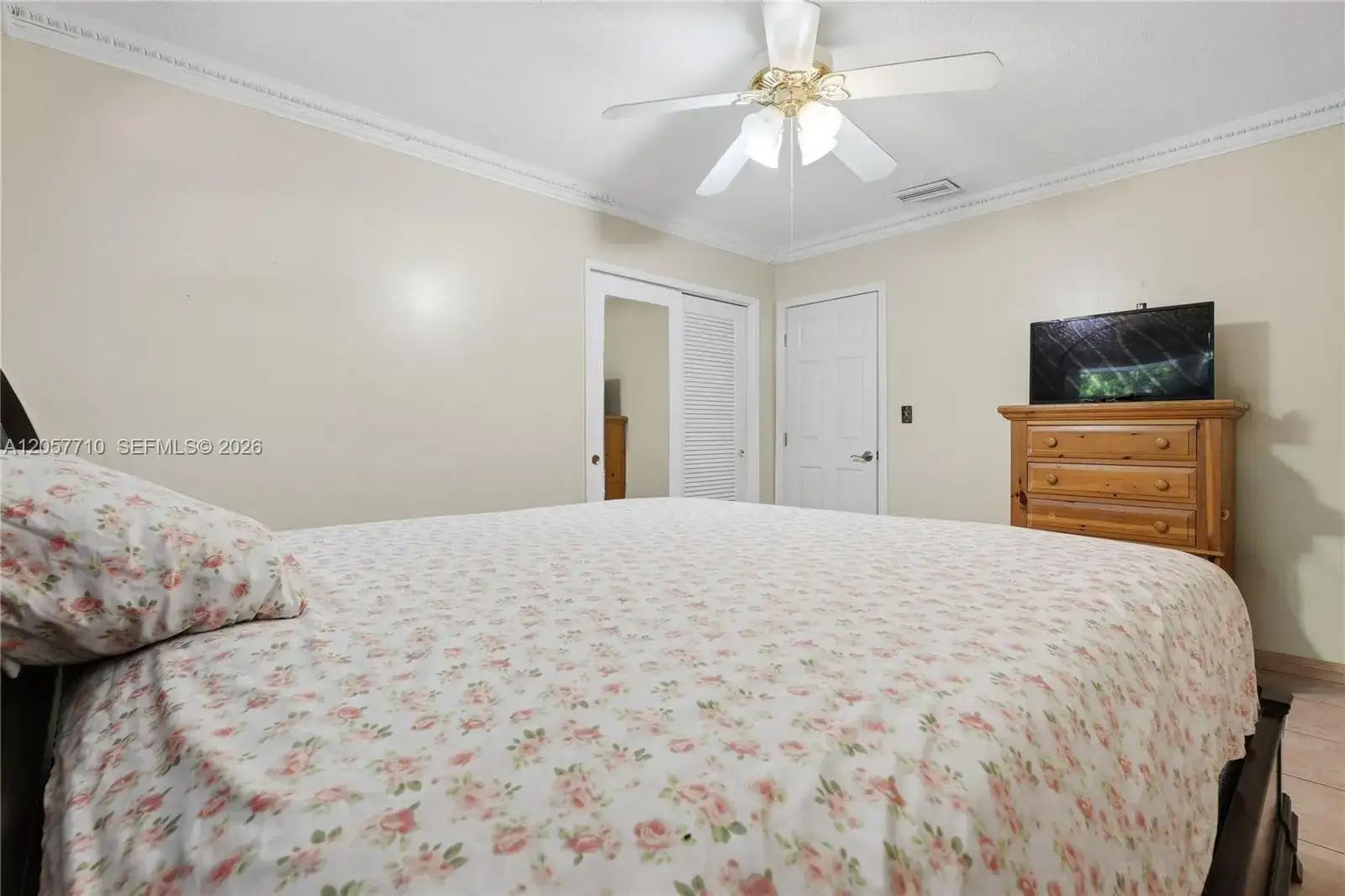 5001 Madison St, Hollywood FL 33021 photo 3