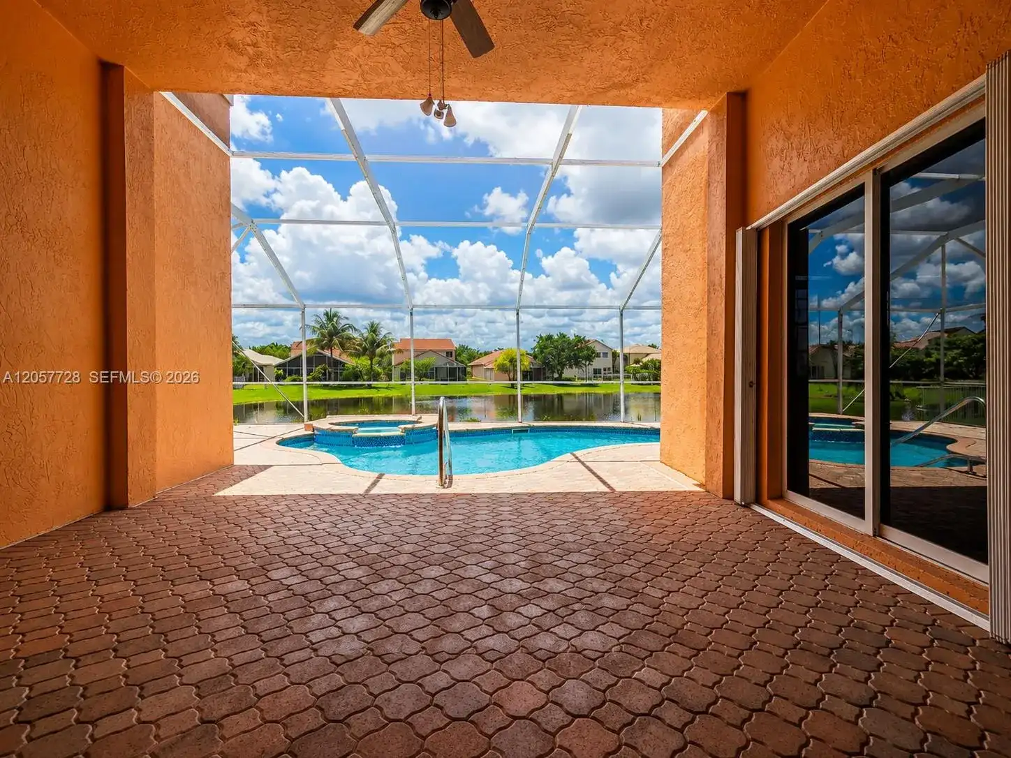 1041 Cedar Falls Dr, Weston FL 33327 photo 4