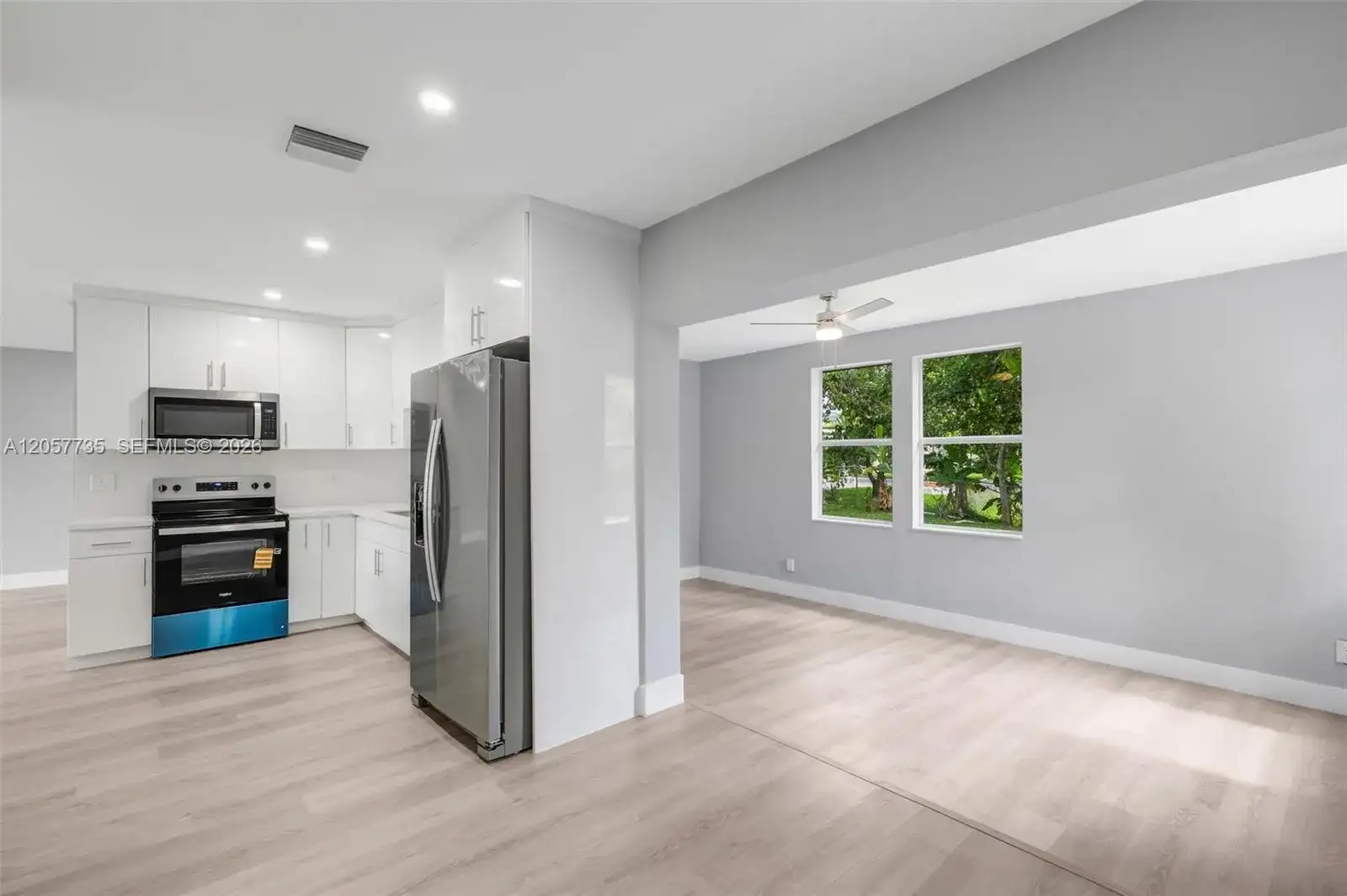 6420 NW 26th St, Sunrise FL 33313 photo 4