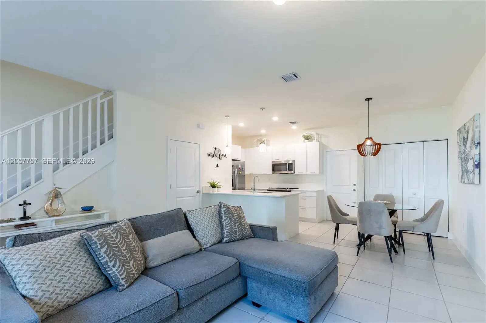 4623 NW 83rd Pkwy, Doral FL 33166 photo 4
