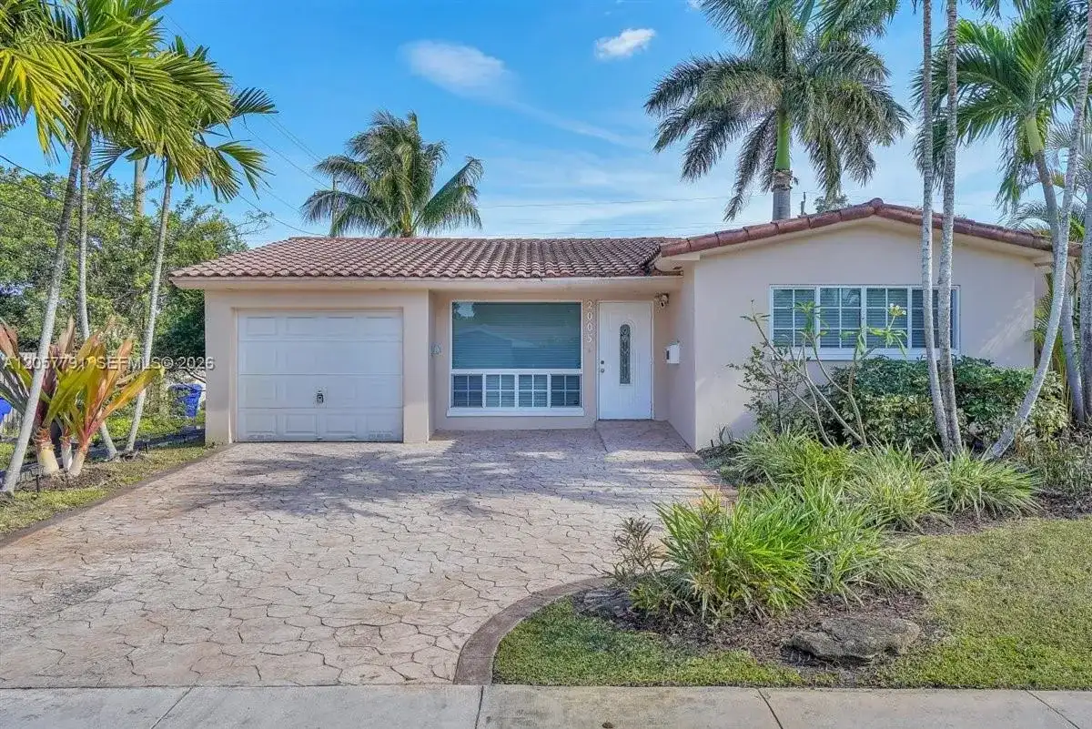2005 N 36th Ave, Hollywood FL 33021