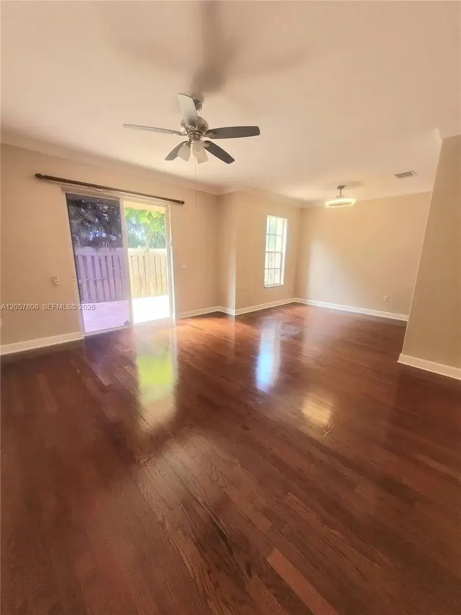8707 Buckskin Mnr # 12, Davie FL 33328 photo 5