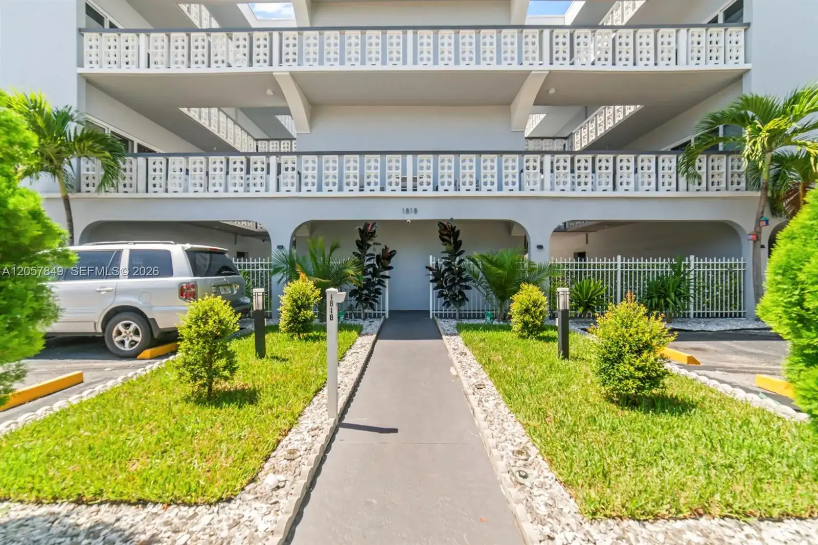 1818 Rodman St # 4A, Hollywood FL 33020 photo 2