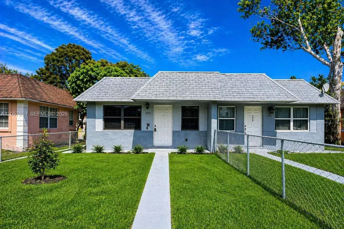 1628 NW 8th Ave, Fort Lauderdale FL 33311