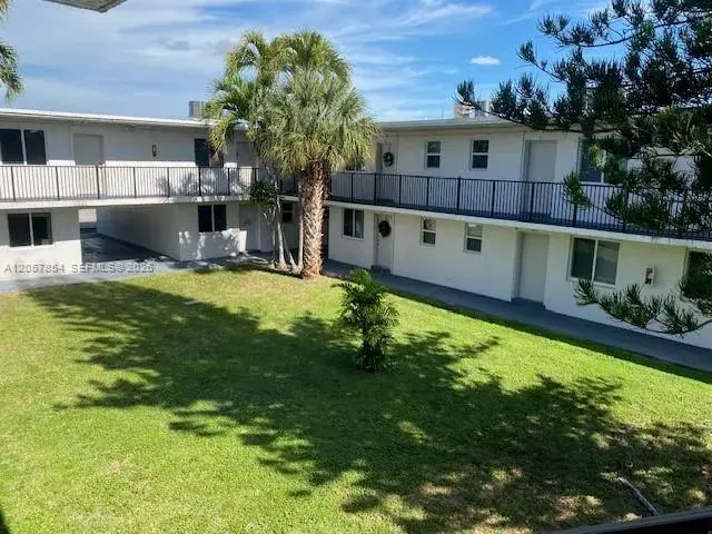 6775 SW 44th St # 23, Miami FL 33155