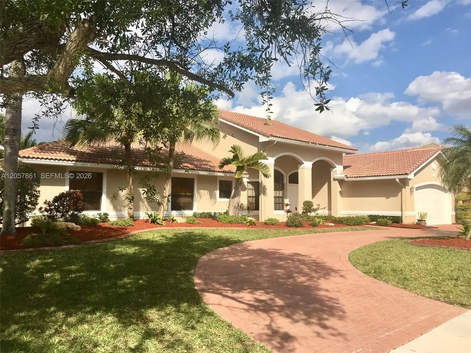 19331 NW 8th St, Pembroke Pines FL 33029