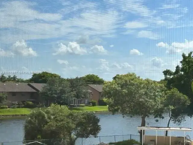 3905 N Nob Hill Rd # 312, Sunrise FL 33351 photo 2