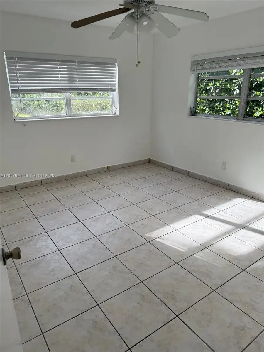 4855 University Dr # 4855, Coral Gables FL 33146 photo 5