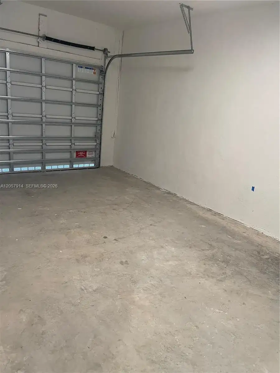 1351 SE 7th Ter, Homestead FL 33034 photo 4
