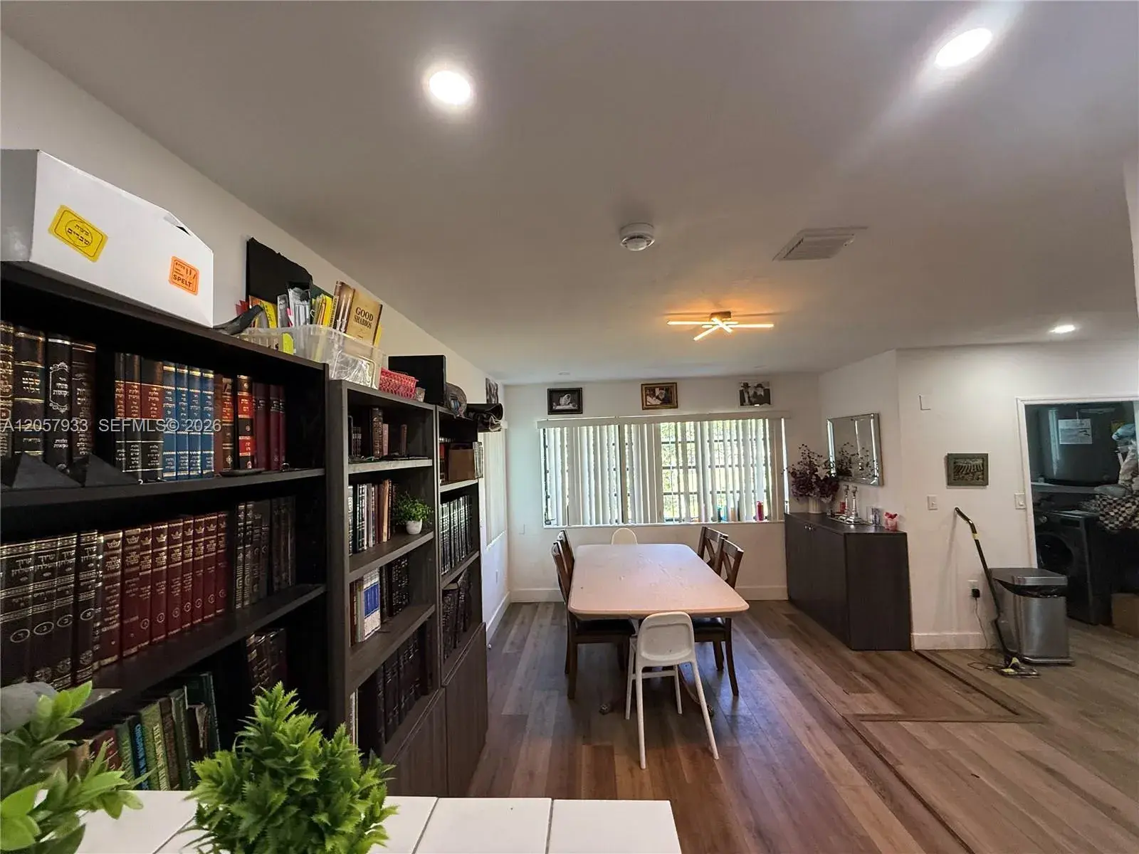 17410 NE 11th Ave, Miami FL 33162