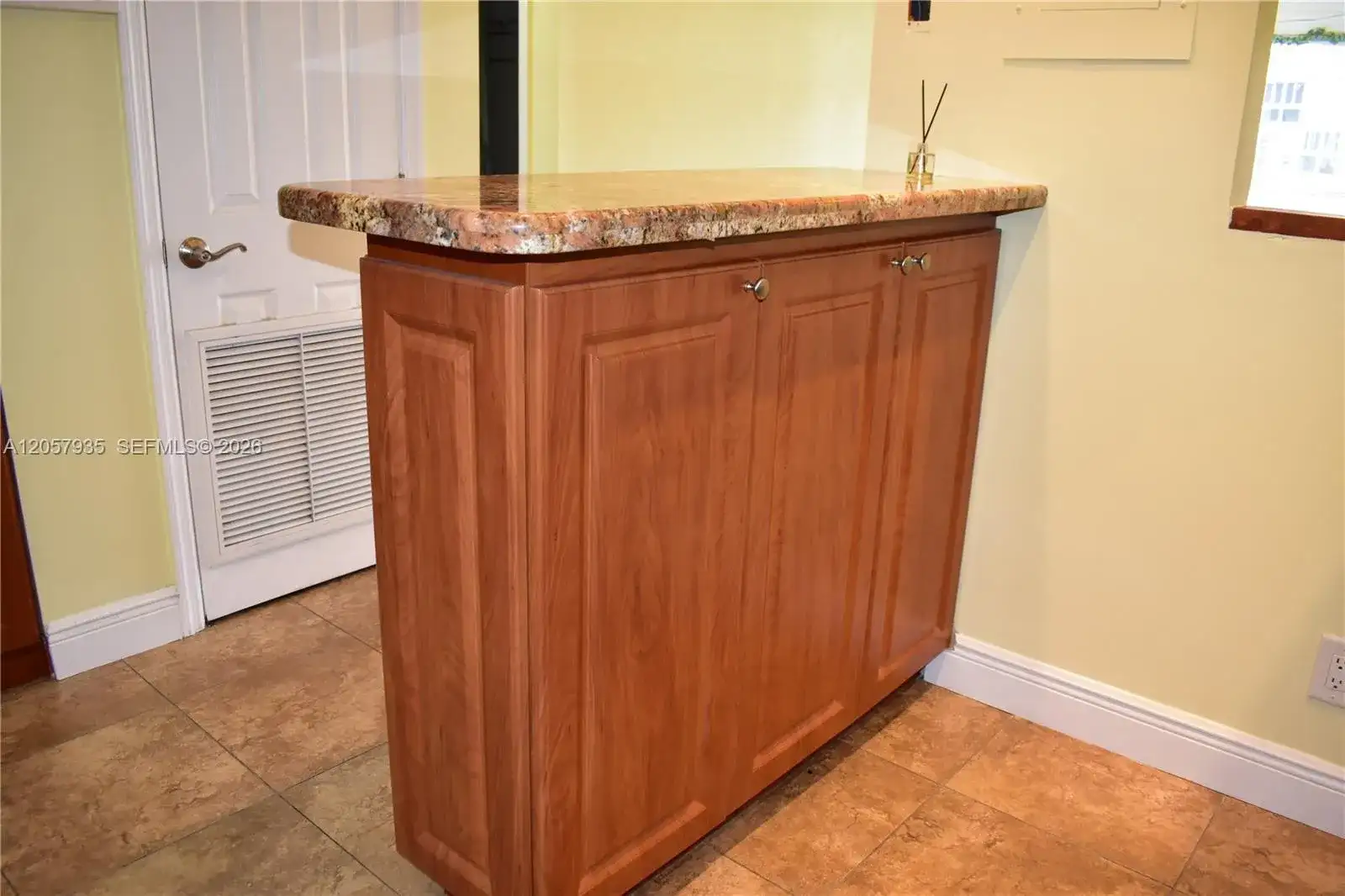 8901 Sunrise Lakes Blvd # 211, Sunrise FL 33322 photo 4