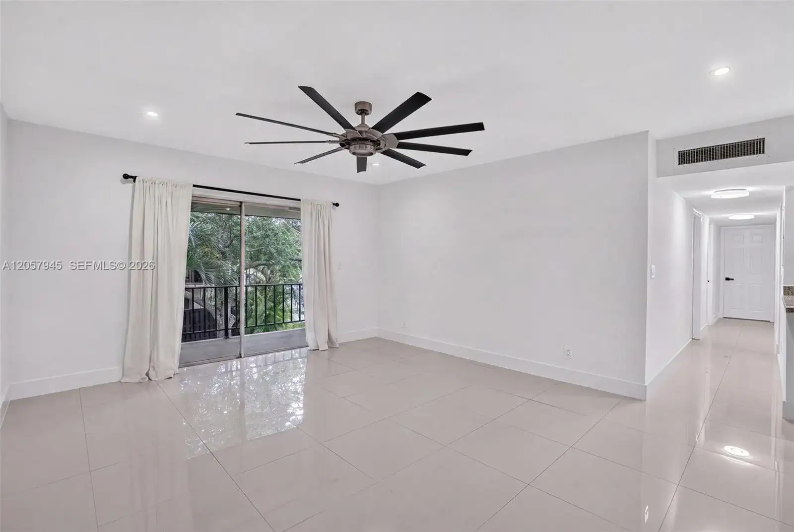 13707 SW 91st Ct Apt G, Miami FL 33176 photo 4