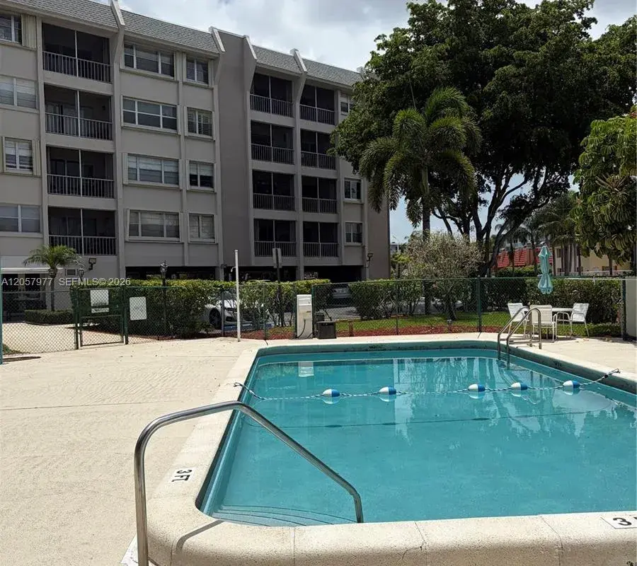 505 Spencer Dr # 315, West Palm Beach FL 33409