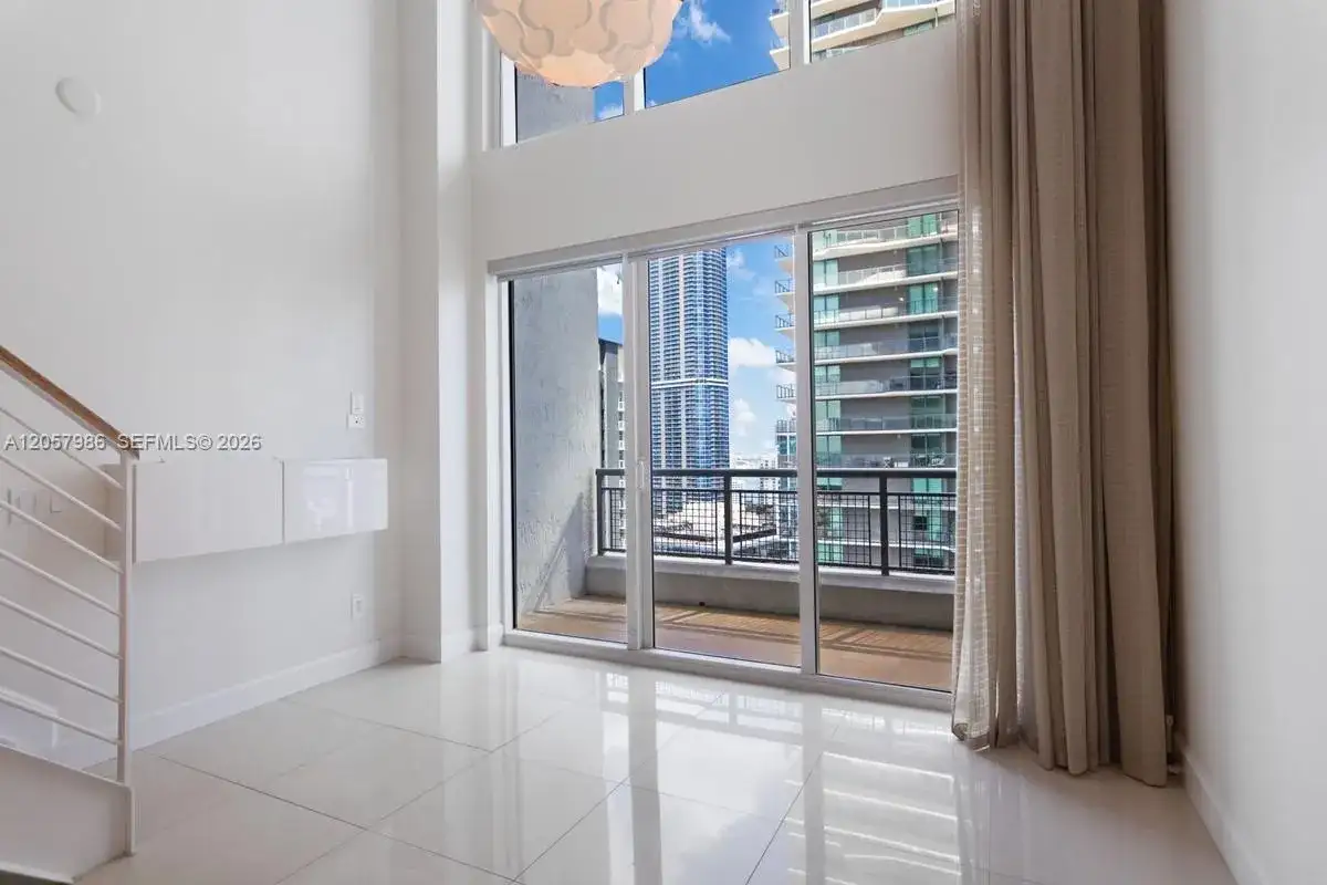 60 SW 13th St # 3022, Miami FL 33130 photo 2