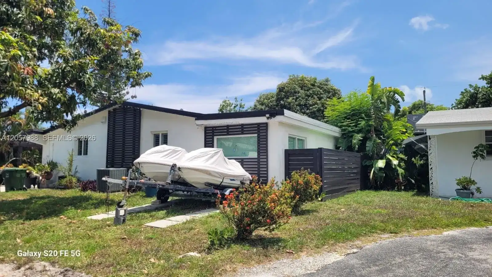 701 SW 4th Ct, Hallandale Beach FL 33009