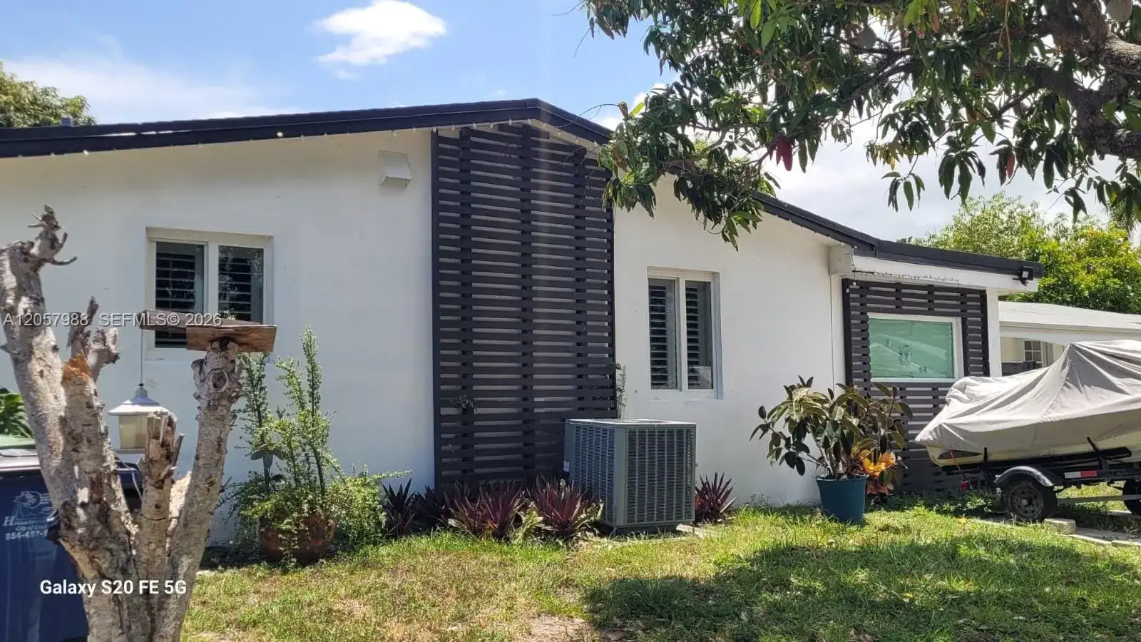 701 SW 4th Ct, Hallandale Beach FL 33009 photo 3