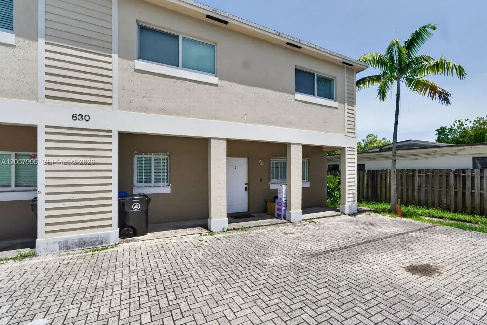 630 NW 10th Ter # 4, Fort Lauderdale FL 33311 photo 2