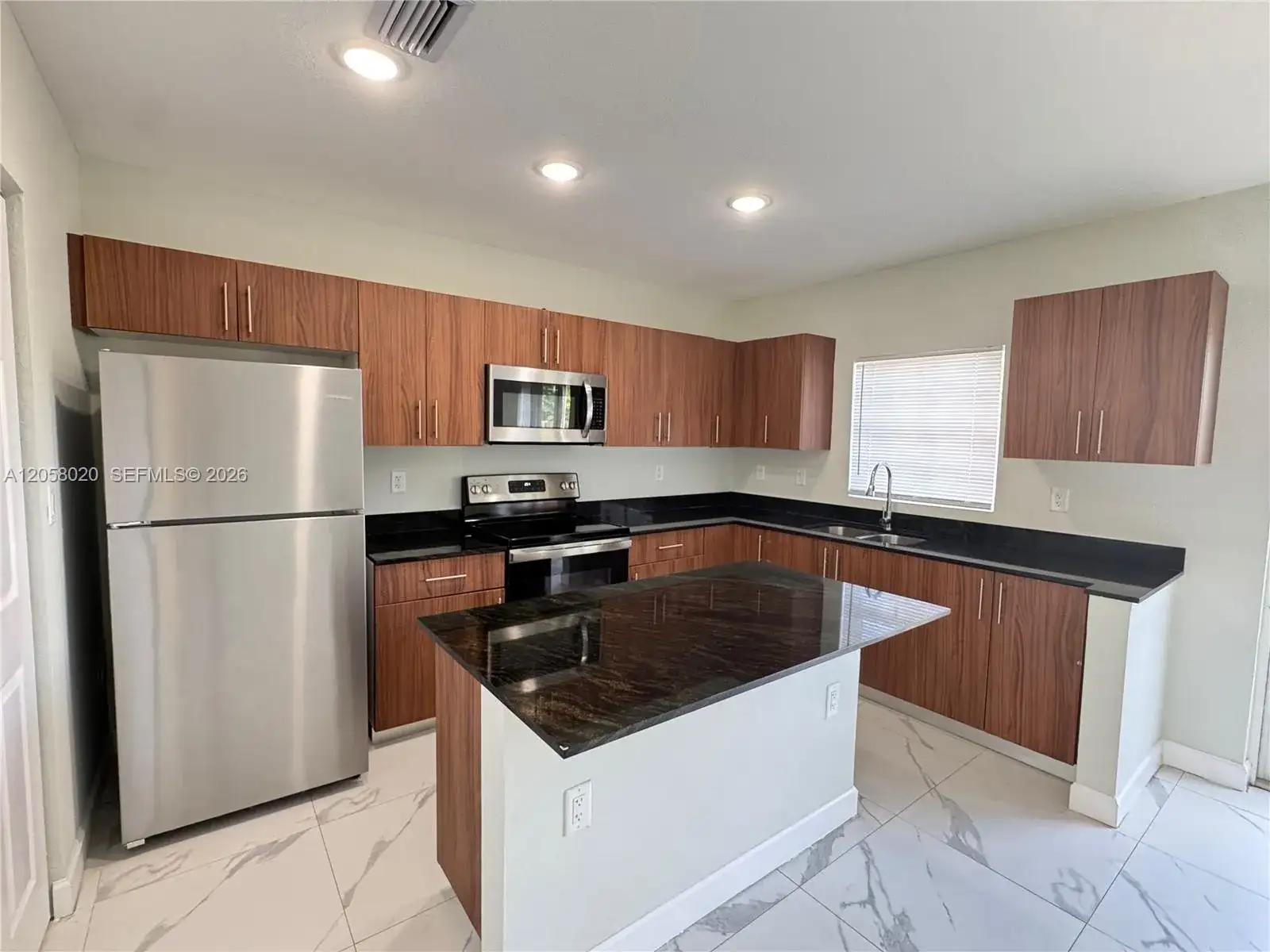 1310 NW 6th Ave # G, Florida City FL 33034 photo 3