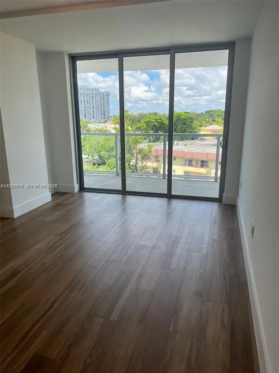 13800 Highland Dr # 502, North Miami Beach FL 33181 photo 5