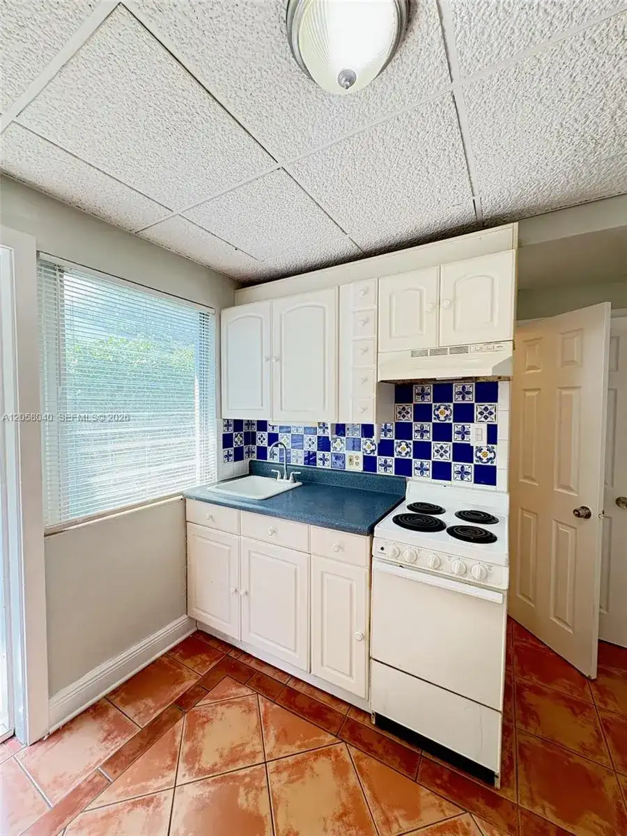 1919 Thomas St # 2, Hollywood FL 33020 photo 2