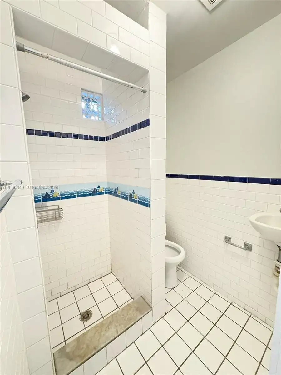 1919 Thomas St # 2, Hollywood FL 33020 photo 3