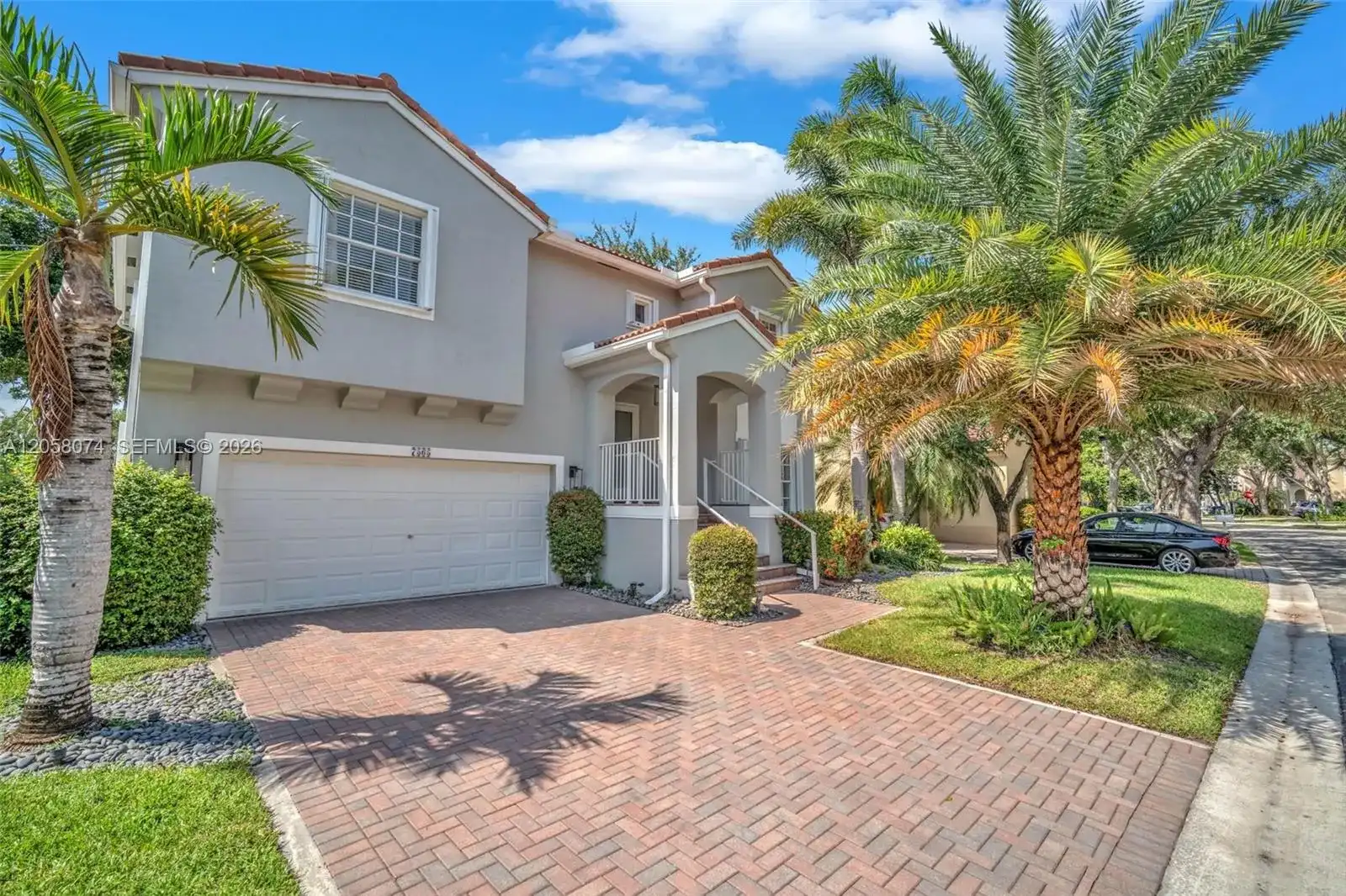 7565 NW 19th Dr, Pembroke Pines FL 33024